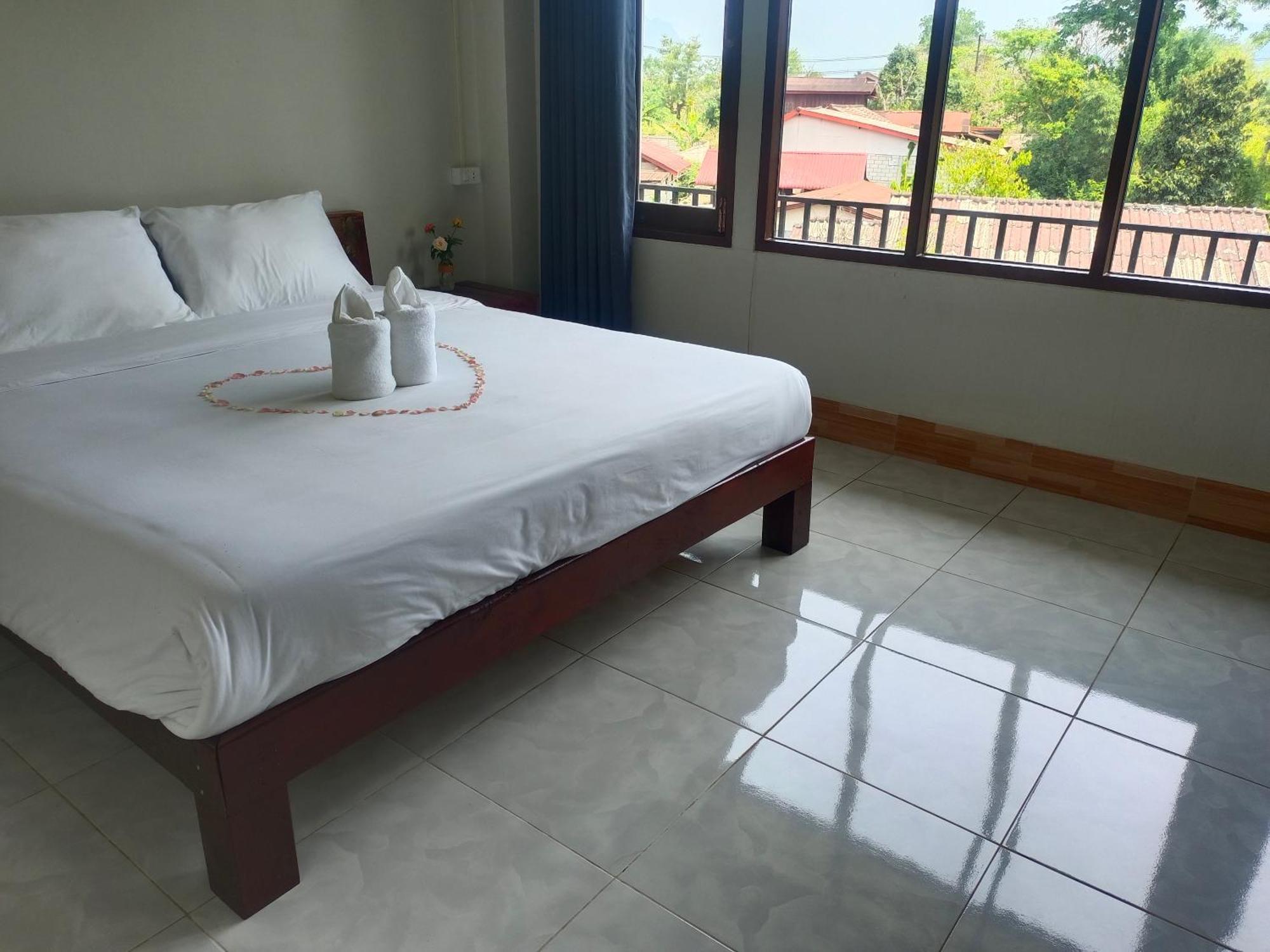 Vang Vieng Champa Hotel Exterior foto