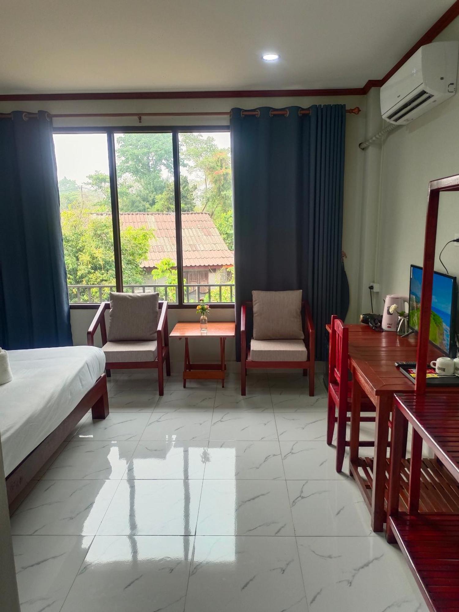 Vang Vieng Champa Hotel Exterior foto