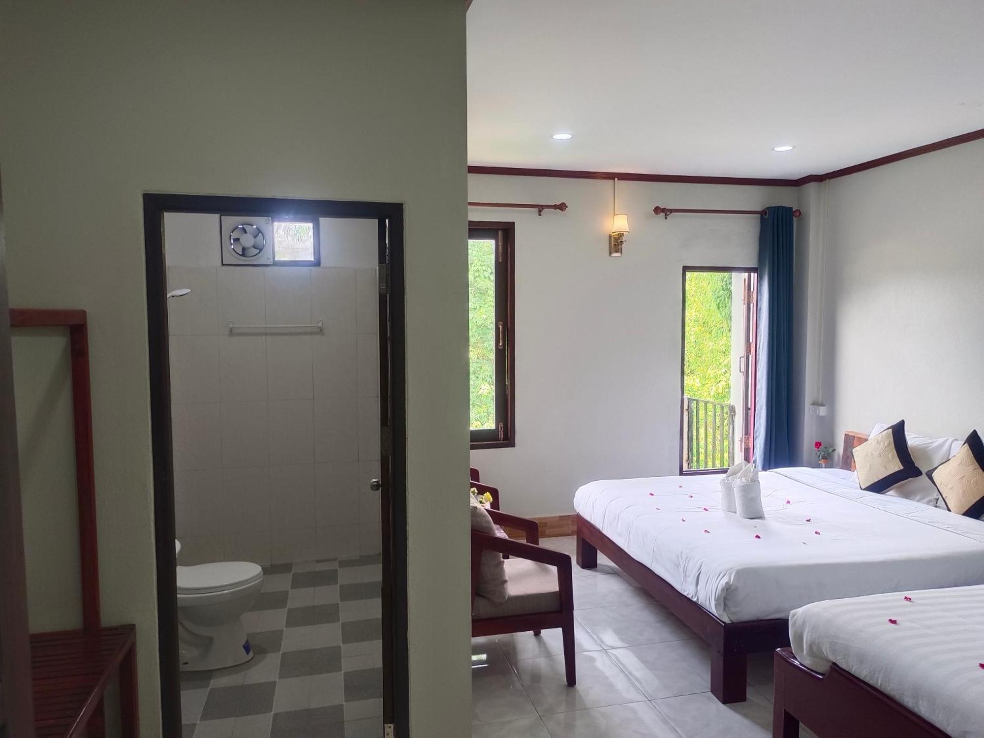 Vang Vieng Champa Hotel Exterior foto